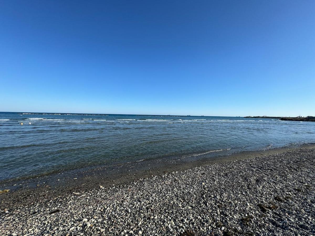 Seaside Serenity Villa Larnaca Buitenkant foto